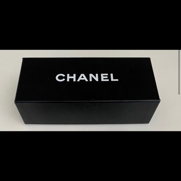 Chanel glasses with original box - Picture 4 of 4